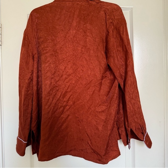 Untitled in Motion Red Manifest Top - Picture 6 of 8